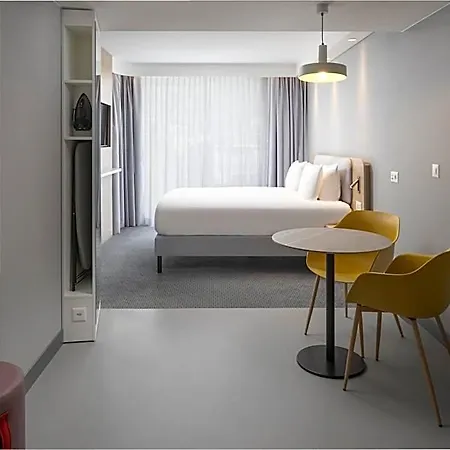 Hotel Express And By Ihg Sion